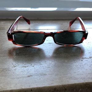 Face to Face sunglasses with Axess frames